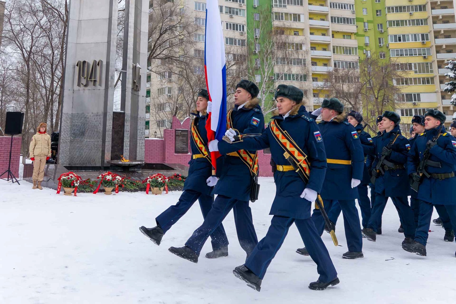 Церемония возложения цветов в честь 80-летия снятия блокады Ленинграда